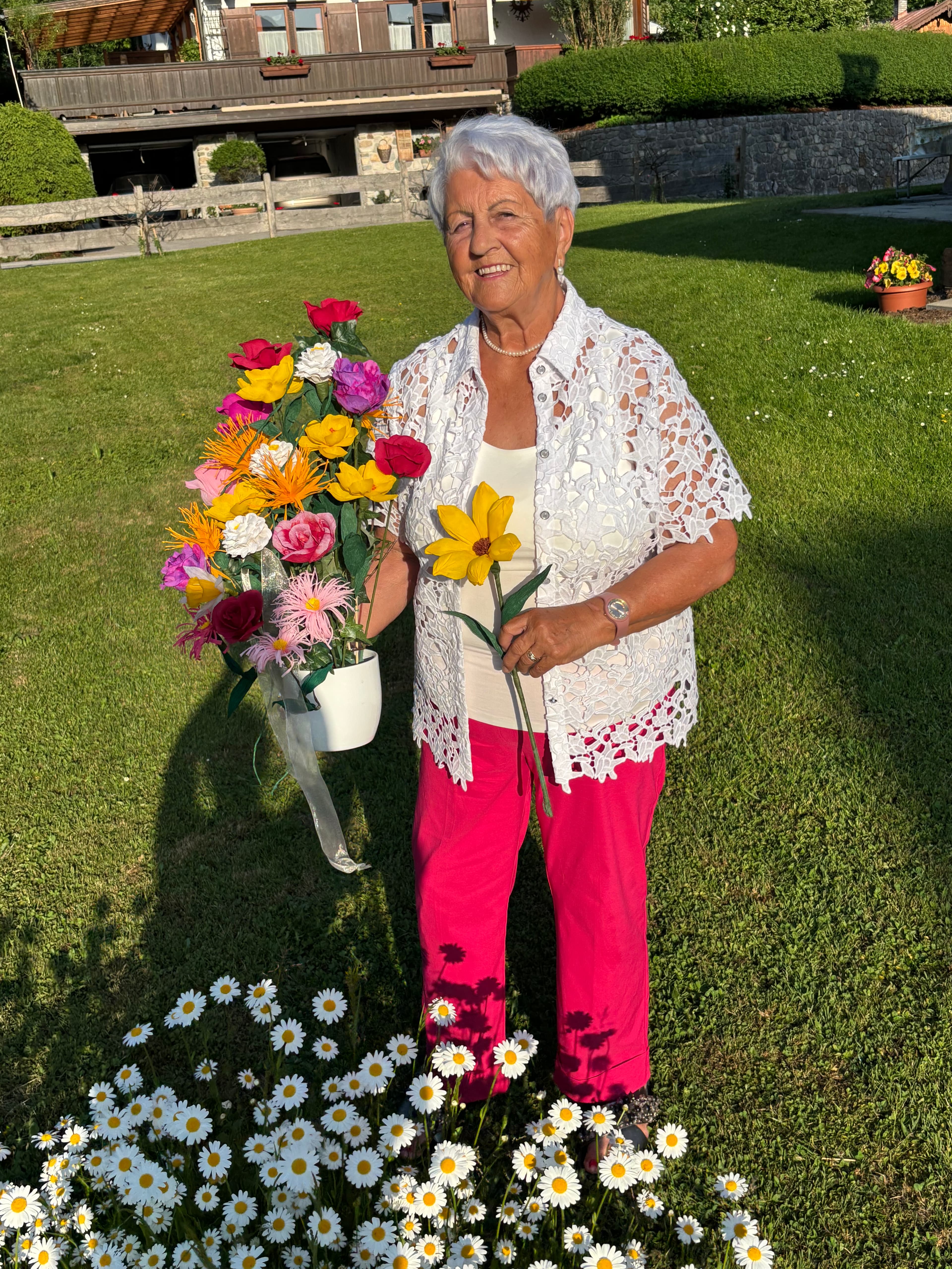 Seidenblumen mit Maria
